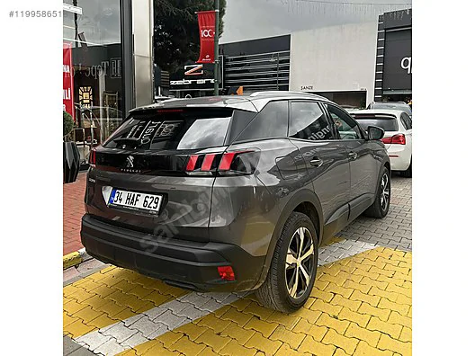 PEUGEOT 3008